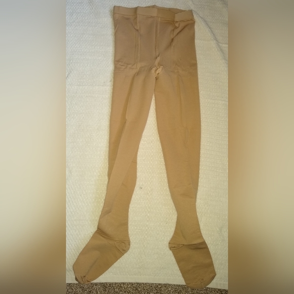 SIGVARIS Medical Compression Stockings - Picture 7 of 12